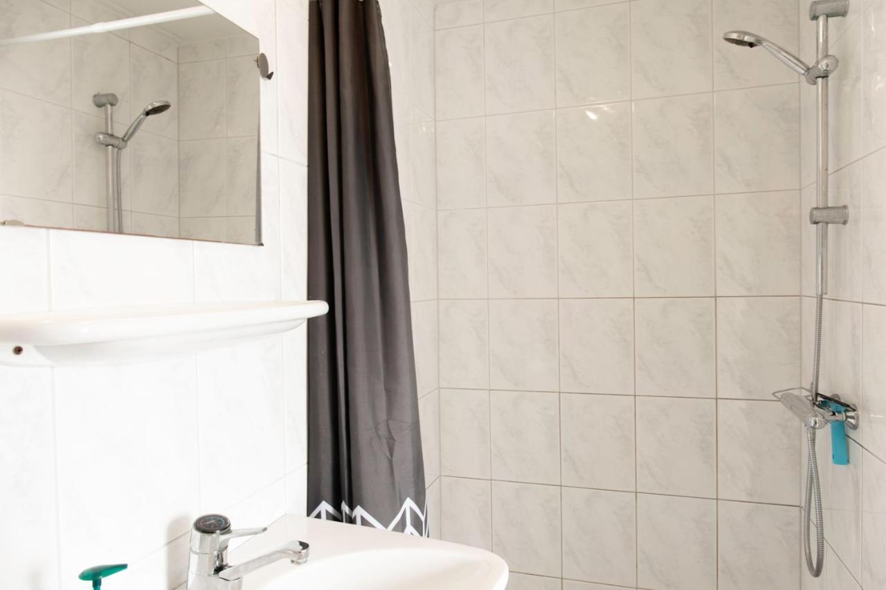 Bungalow 6 Op Recreatiepark De Wielen Sint Maarten Ngoại thất bức ảnh