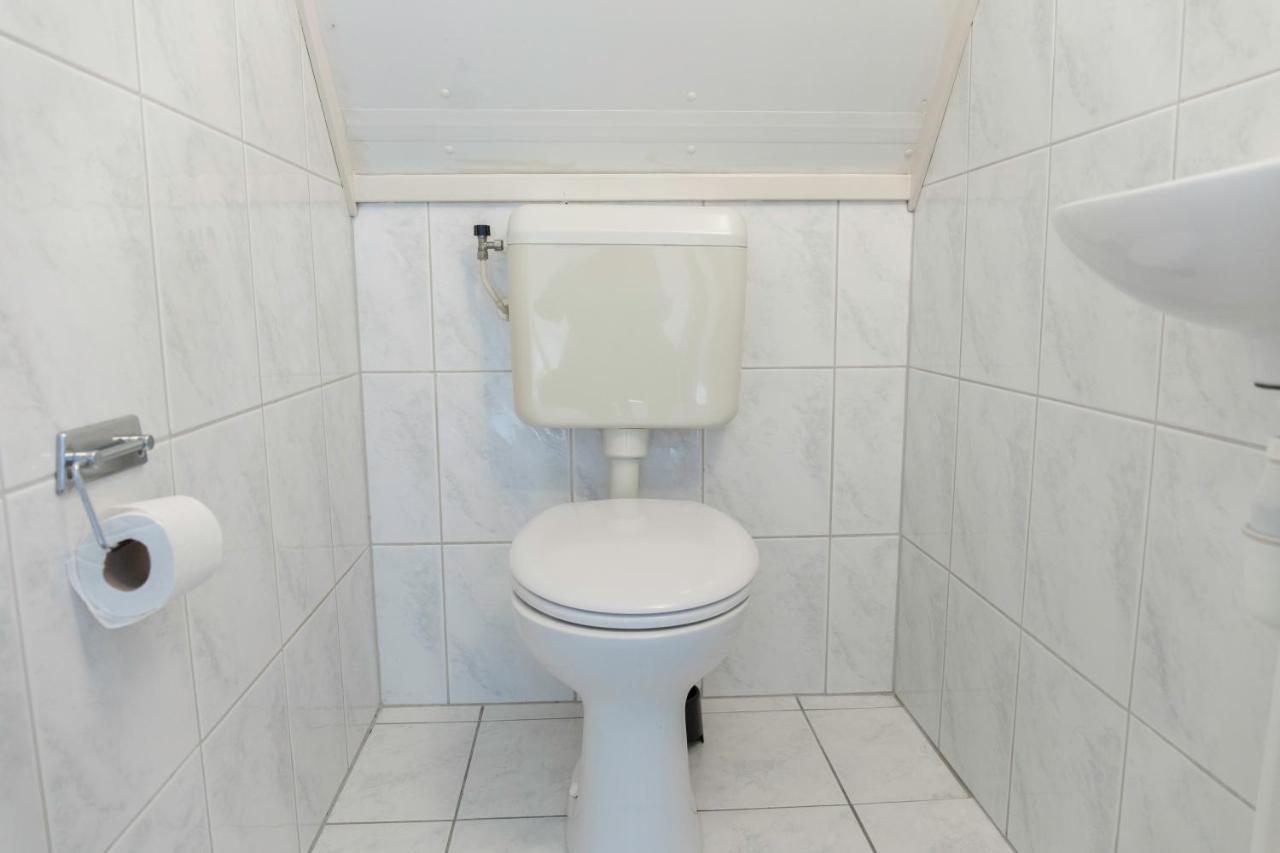 Bungalow 6 Op Recreatiepark De Wielen Sint Maarten Ngoại thất bức ảnh