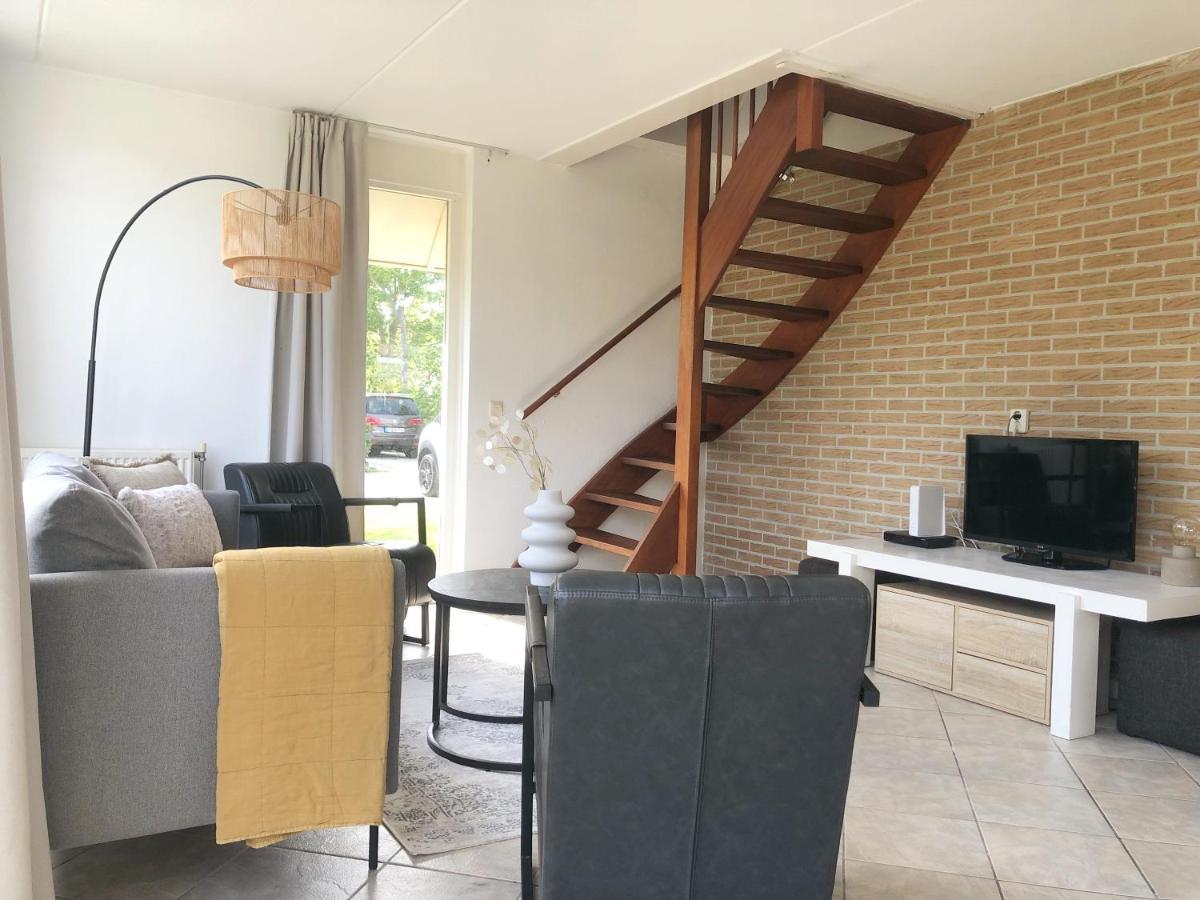Bungalow 6 Op Recreatiepark De Wielen Sint Maarten Ngoại thất bức ảnh